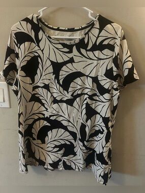 Croft and barrow tee size xl